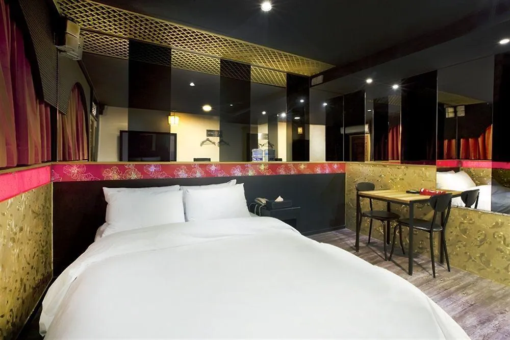 Film 37.2 Hotel Seoul