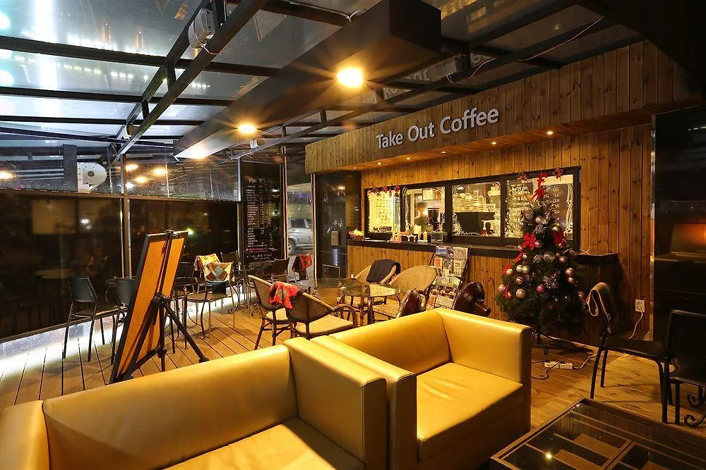 Film 37.2 Hotel Seoul