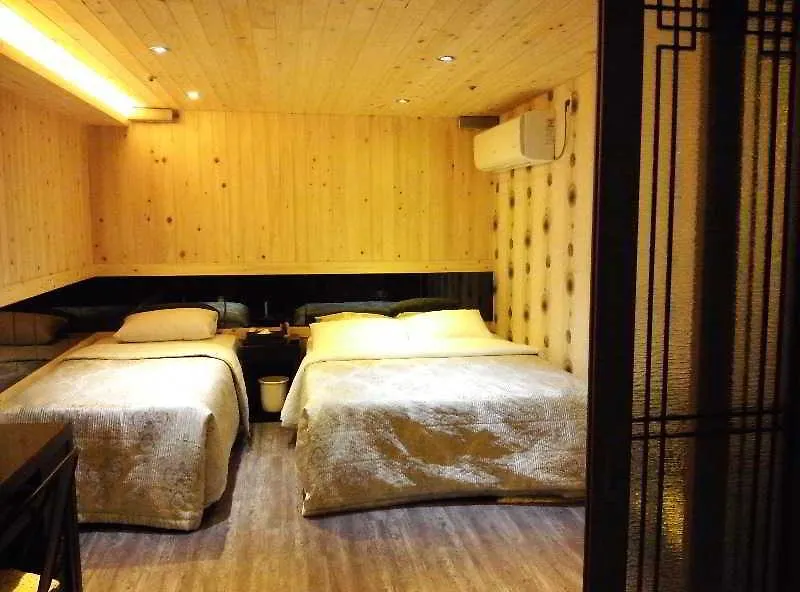 Film 37.2 Hotel Seoul