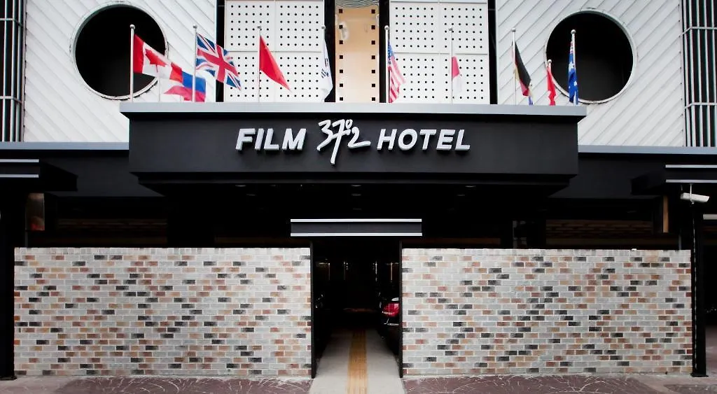 ***  Film 37.2 Hotel Seoul South Korea