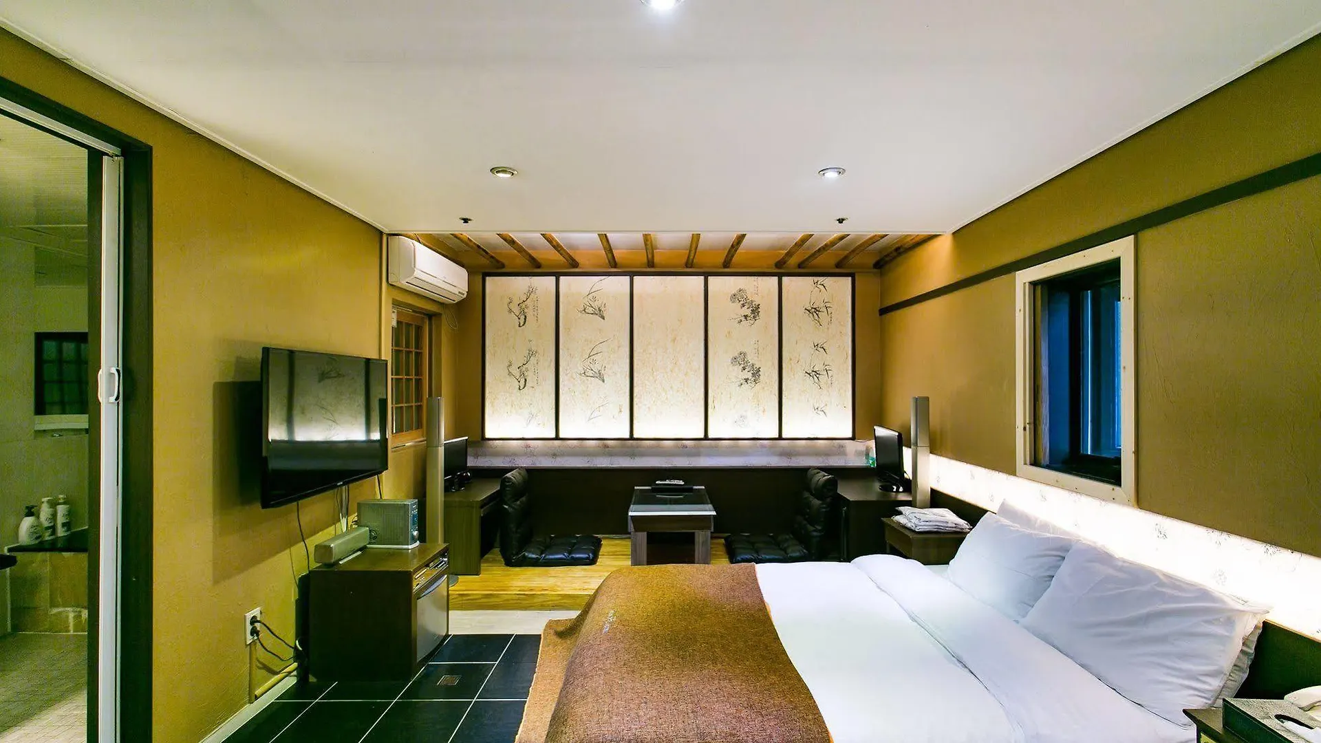 Film 37.2 Hotel Seoul